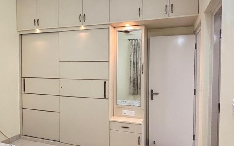 Female flatmate required in 2BHK  flat  in Nayanda-Halli