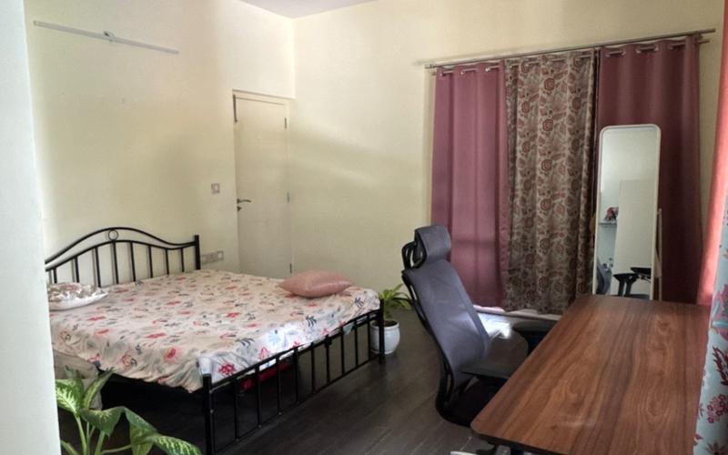 Female flatmate required in 4BHK  independent house in Electronic-City