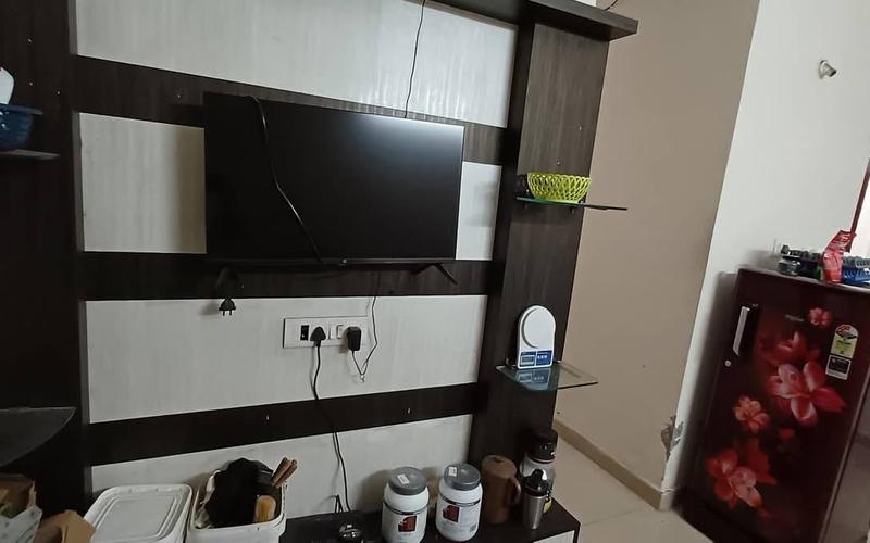 Room in 2BHK flat  available in Anjaiah-Nagar-Gachibowli