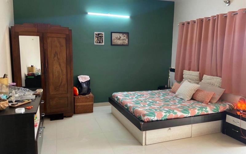 2 female flatmates required in 3BHK  flat  in Cox-Town