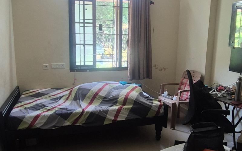 Room in 3BHK flat  available in Kothaguda