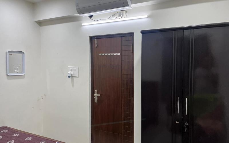 Male flatmate required in 4BHK  flat  in Kondapur