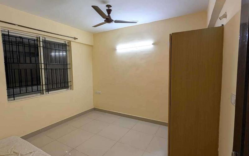 Male flatmate required in 3BHK  flat  in Brookefield