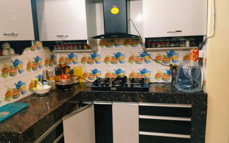 Female flatmate required in 3BHK  flat  in Shaikpet