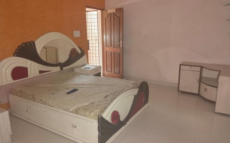 Female PG in J-P-Nagar-Phase-5-J.-P.-Nagar