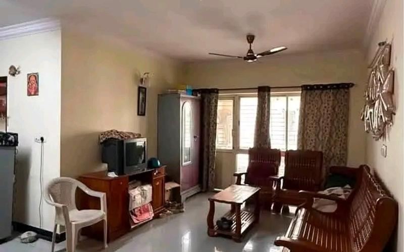 Female flatmate required in 2BHK  flat  in Bommanahalli