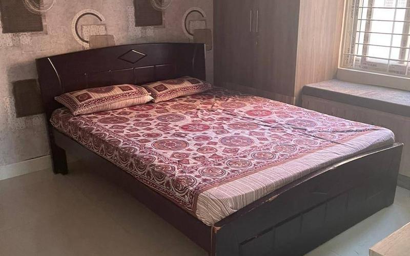 Flatmate required in 3BHK  flat  in Thanisandra