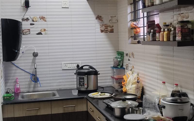 Room in 2BHK flat  available in Agara-Village-1st-Sector-HSR-Layout