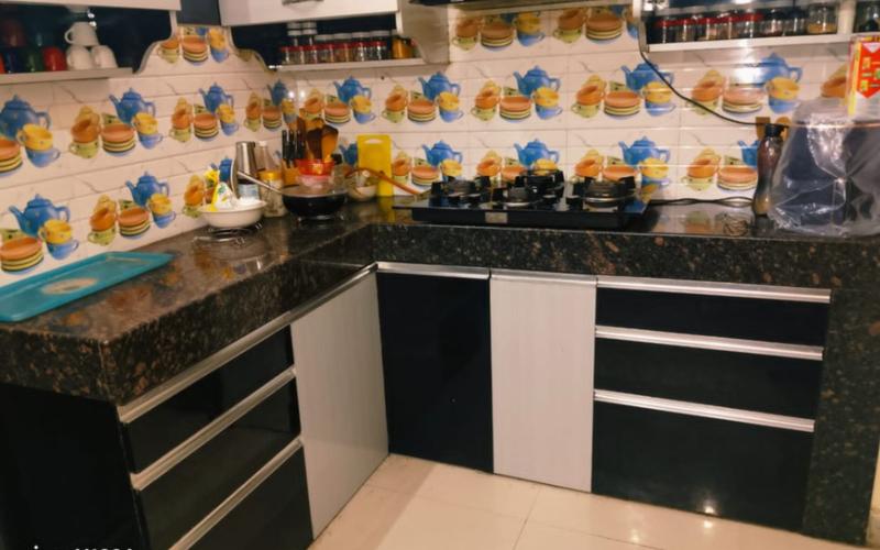 Female flatmate required in 3BHK  flat  in Shaikpet