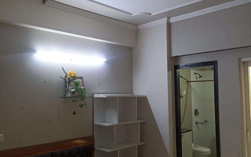 2 Rooms available for Females only - in 4BHK apartment  in Sector-137