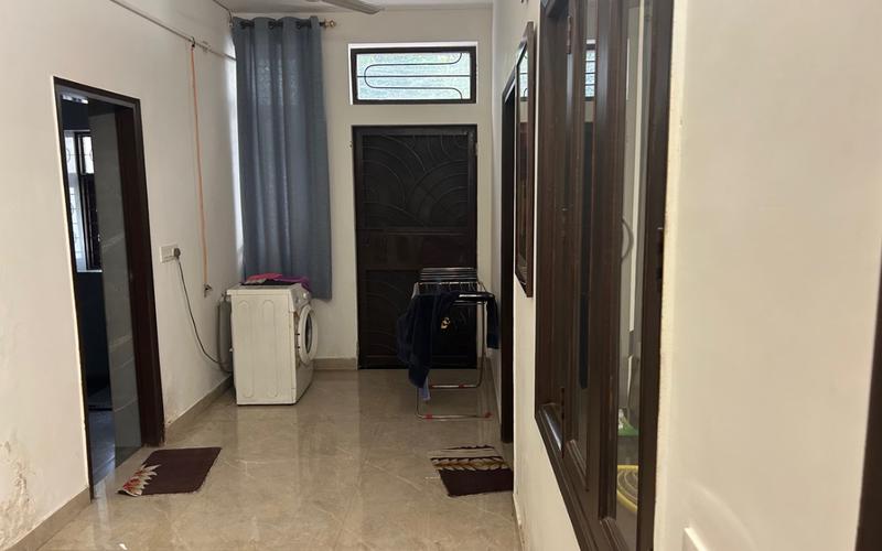 Flatmate required in 3BHK  apartment  in Malviya-Nagar