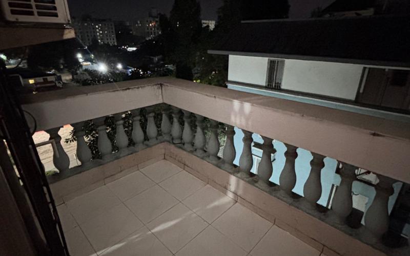Female flatmate required in 3BHK  flat  in Viman-Nagar
