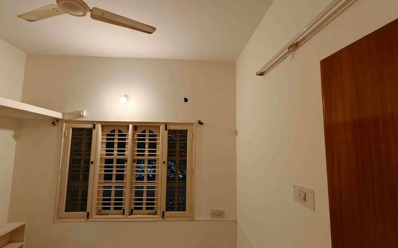 Flatmate required in 4BHK  independent house in BEML-Layout-Brookefield
