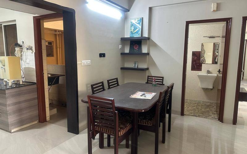 Room in 3BHK apartment  available in Arekere