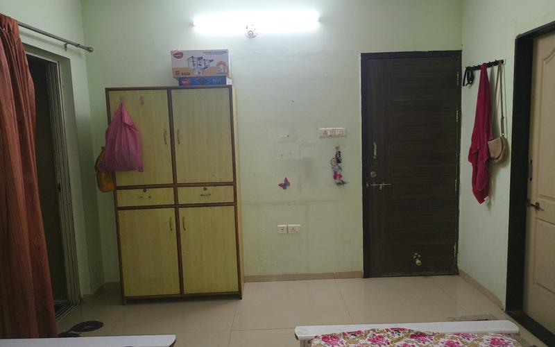Female roommate required in 2BHK  flat  in Chinchwad