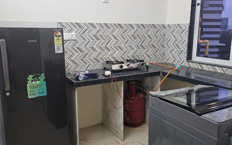 Female roommate required in 2BHK  flat  in Chembur
