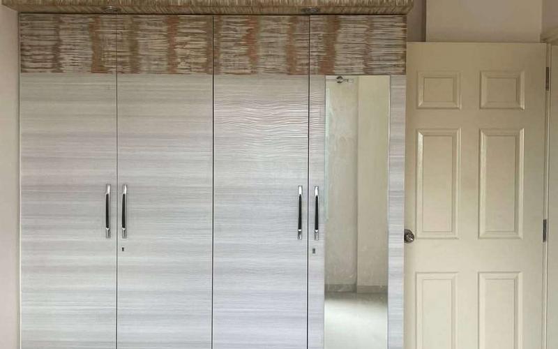 Room in 3BHK flat  available in Arekere