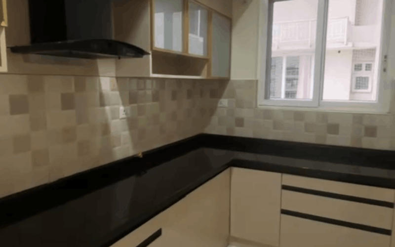 Female flatmate required in 2BHK  flat  in Nayanda-Halli