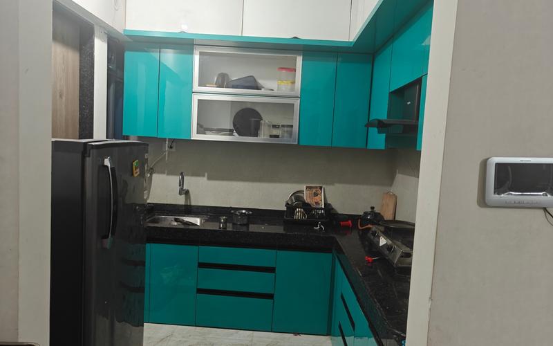 Female flatmate required in 2BHK  flat  in Khese-Park-Lohegaon