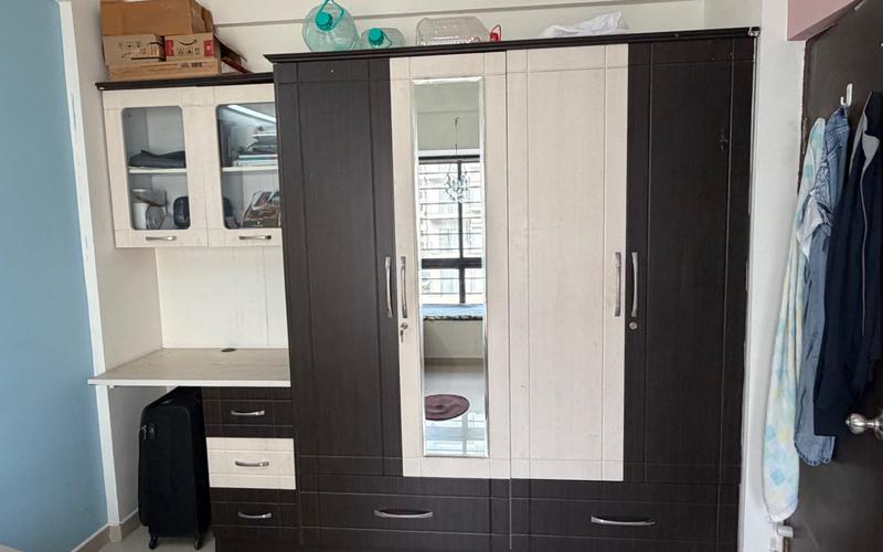 Female flatmate required in 2BHK  flat  in Electronic-City