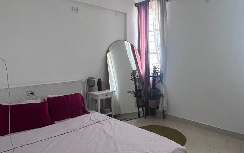Looking for a female tenant for a fully furnished 1-BHK in Indiranagar.