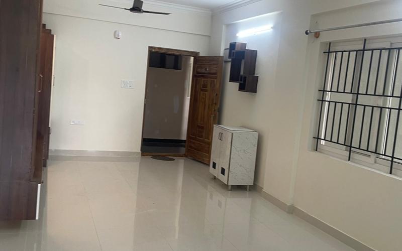 Female flatmate required in 2BHK  apartment  in Seetharampalya-Hoodi