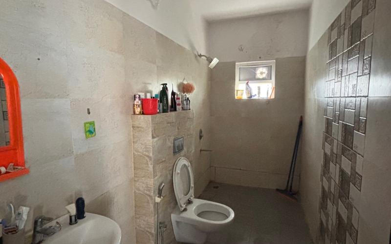 Flatmate required in 3BHK apartment in Kokapet