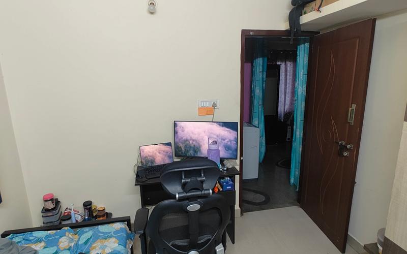 Room in 2BHK flat  available in Agara-Village-1st-Sector-HSR-Layout