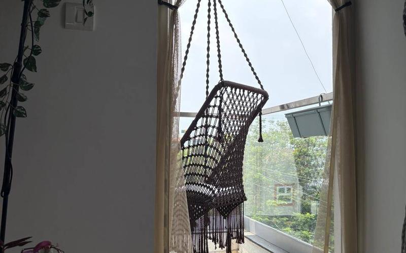 Looking for a female tenant for a fully furnished 1-BHK in Indiranagar.