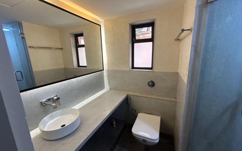 Male flatmate required in 3BHK  flat in Ulsoor (10 mins from Indiranagar)