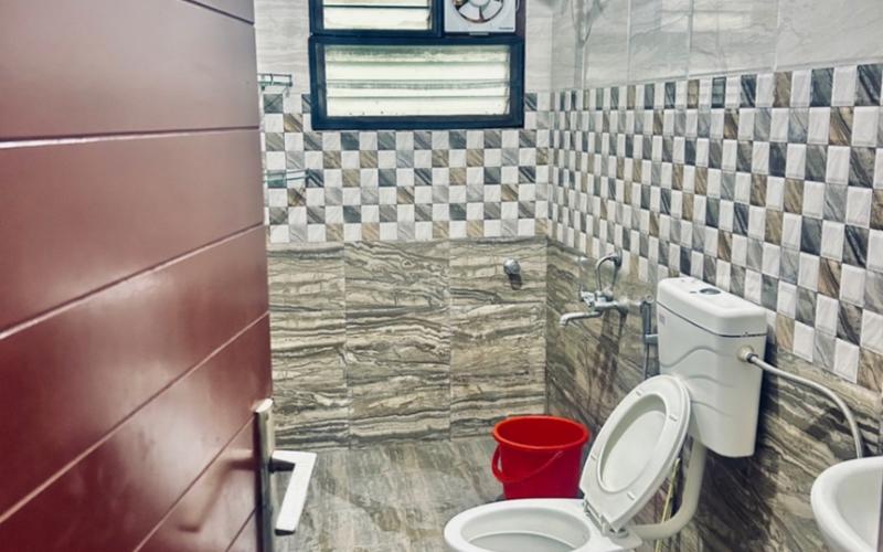 Roommate required in 2BHK  apartment  in Koramangala-1st-Block-HSR-Layout-5th-Sector