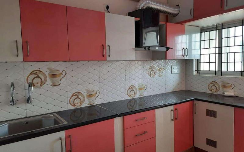 Room in 3BHK flat  available in Kaggadasapura