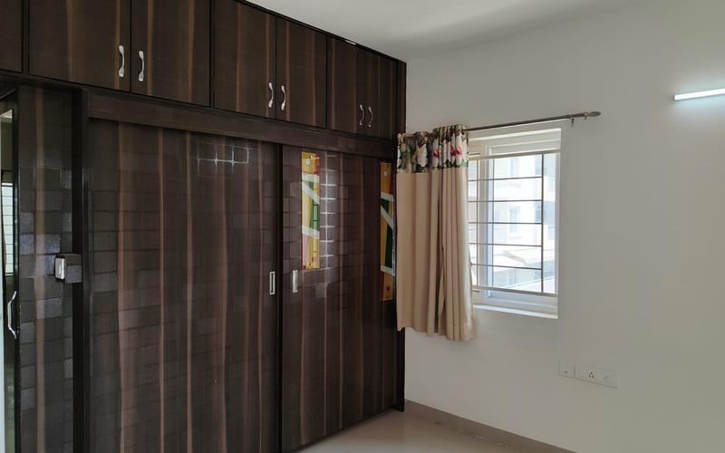 Male flatmate required in 3BHK  flat  in Seegehalli-Krishnarajapuram