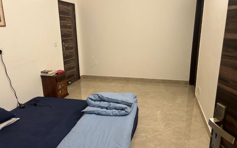 Flatmate required in 3BHK  apartment  in Malviya-Nagar