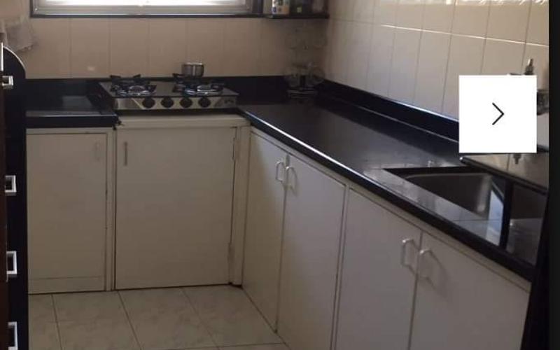 Room in 3BHK apartment  available in Bund Garden
