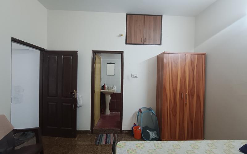 Male flatmate required in 3BHK  apartment  in Ejipura