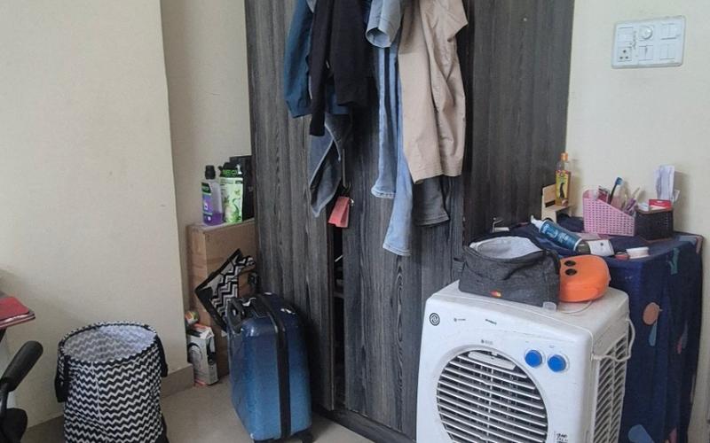 Room in 3BHK flat  available in Kothaguda