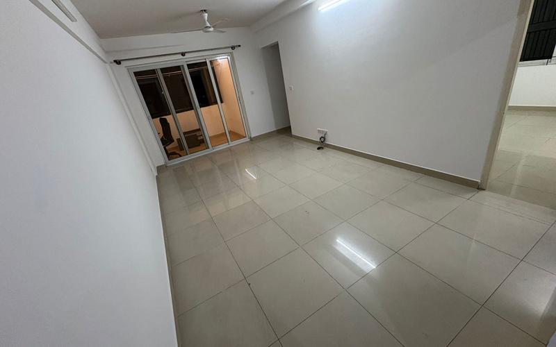 Flatmate wanted: 2 Rooms available for rent in 3 BHK in Ozone Evergreens