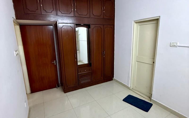 Female flatmate required in 2BHK  flat  in Cox-Town