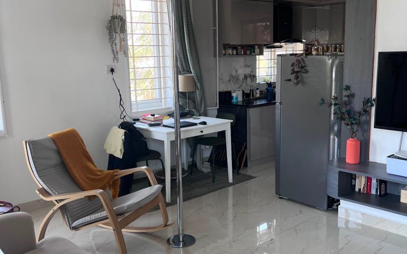 Looking for a female tenant for a fully furnished 1-BHK in Indiranagar.