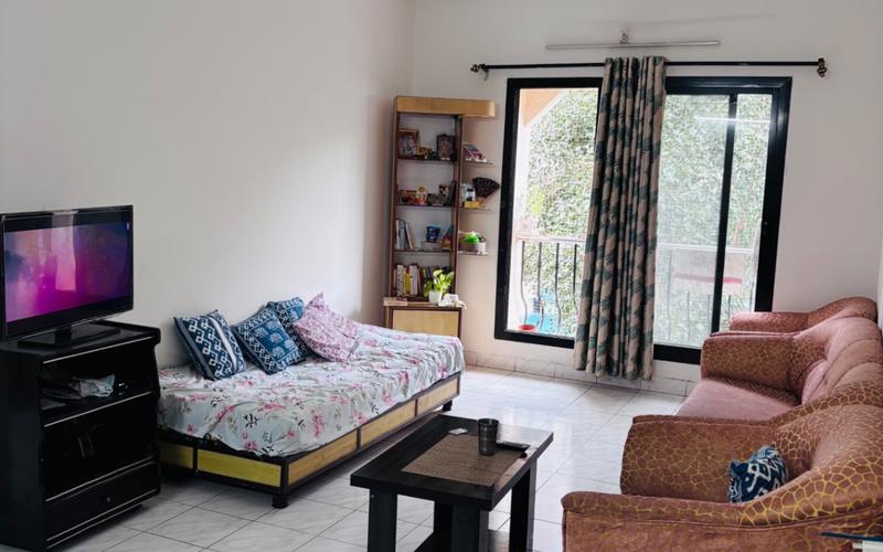 Female flatmate required in 2BHK  apartment  in Viman-Nagar