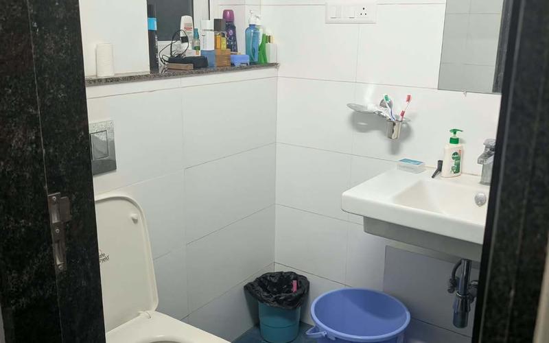 🏠 Room Vacancy for Male Flatmate in 3BHK | My Home Mangala, Kondapur | Gated Society