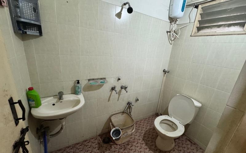 Male roommate required in 2BHK  flat  in K-P-H-B-Phase-9-Kukatpally