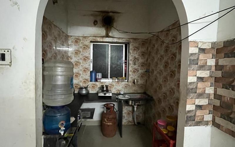 Female roommate required in 3BHK  apartment  in Azadgarh-Regent-Park
