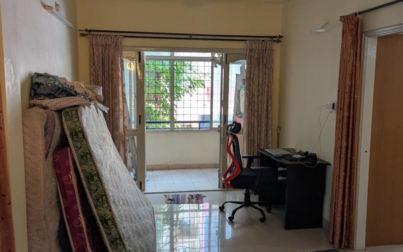 Male replacement required in 3BHK  flat near Kundalahalli Gate