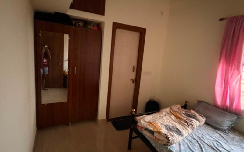 Female flatmate required in 2BHK  flat  in Panathur