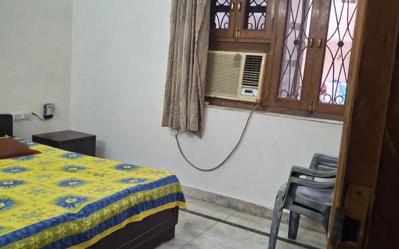 Room in 1RK independent house available in Vijay-Nagar