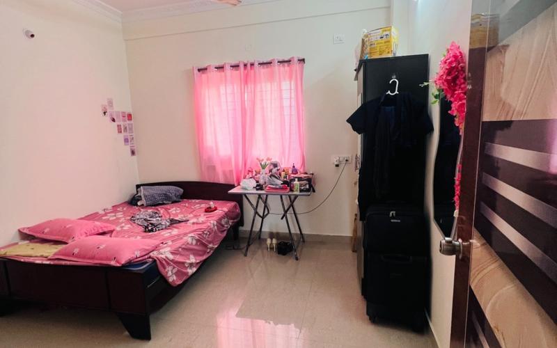 Female flatmate required in 2BHK  flat  in Bandlaguda-Jagir