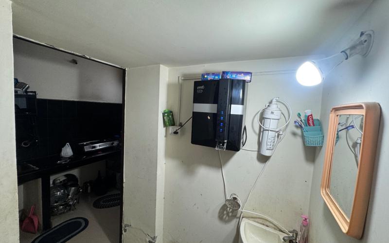 Male roommate required in 2BHK  flat  in K-P-H-B-Phase-9-Kukatpally