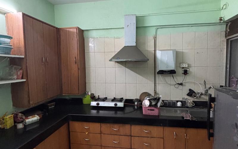 Female flatmate required in 3BHK  flat  in Viman-Nagar